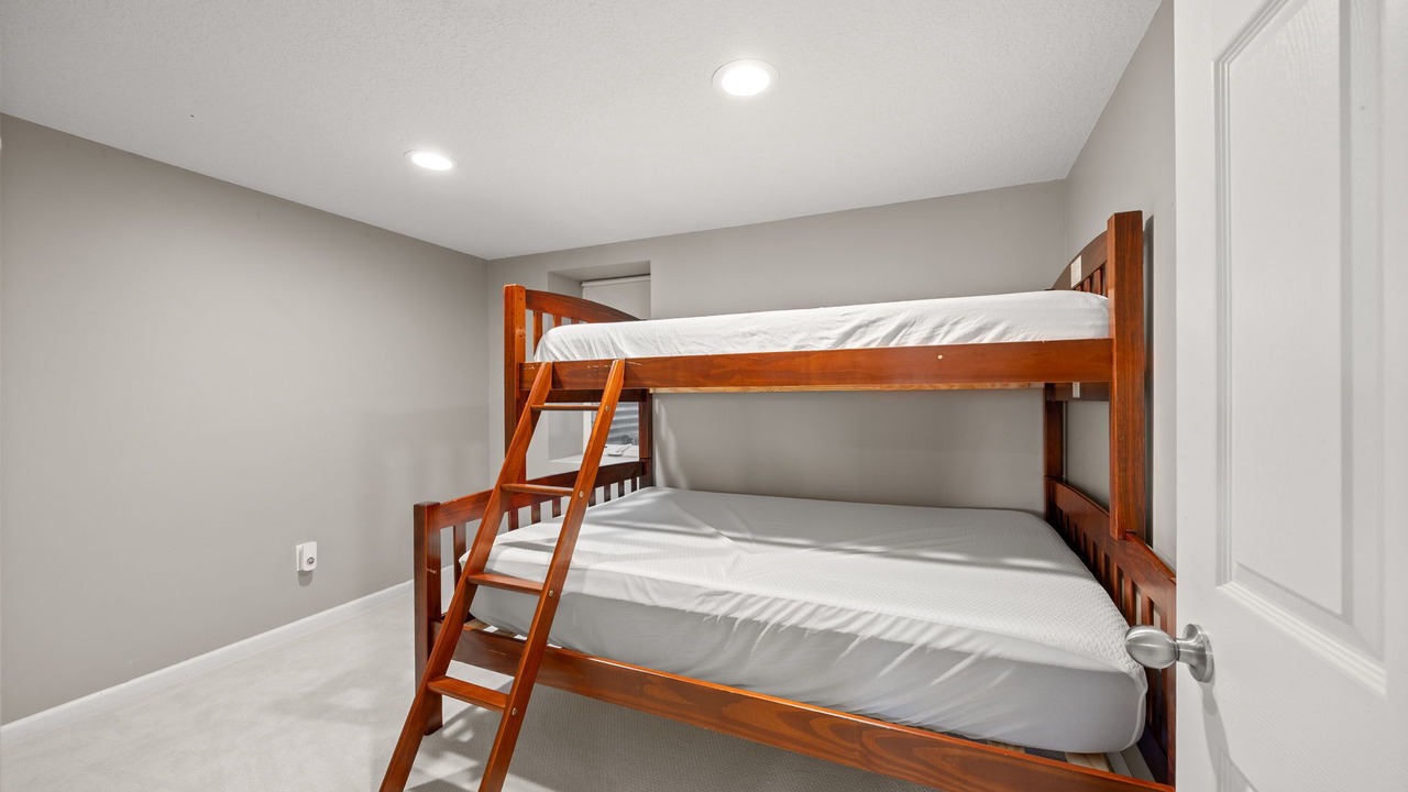 Photo of Bedroom in Mound