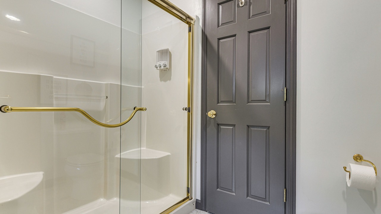 Photo of Bathroom in Malletts Bay