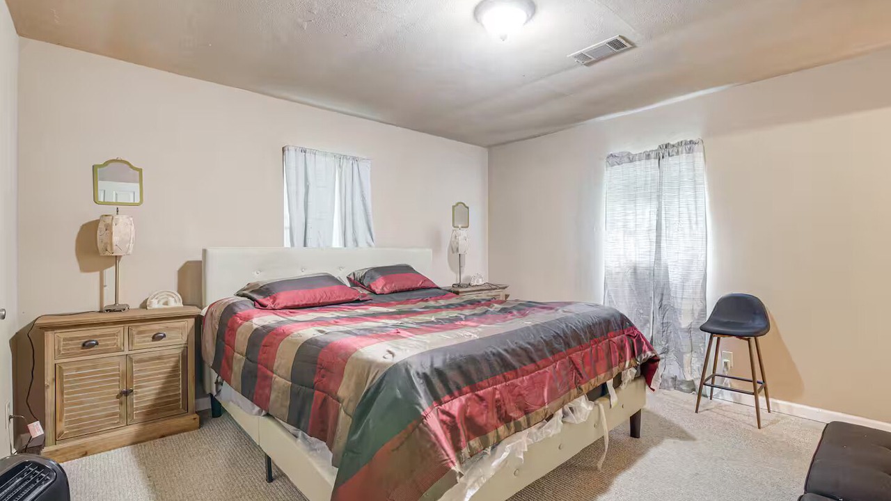 Photo of Bedroom in Poplar Grove