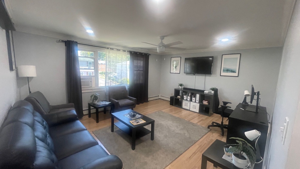 Photo of Livingroom in New Britain
