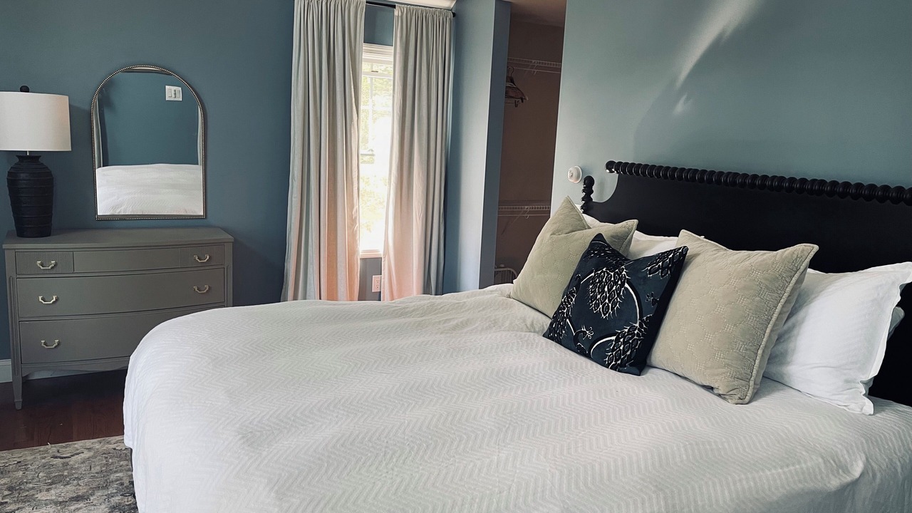 Photo of Bedroom in Center Harbor
