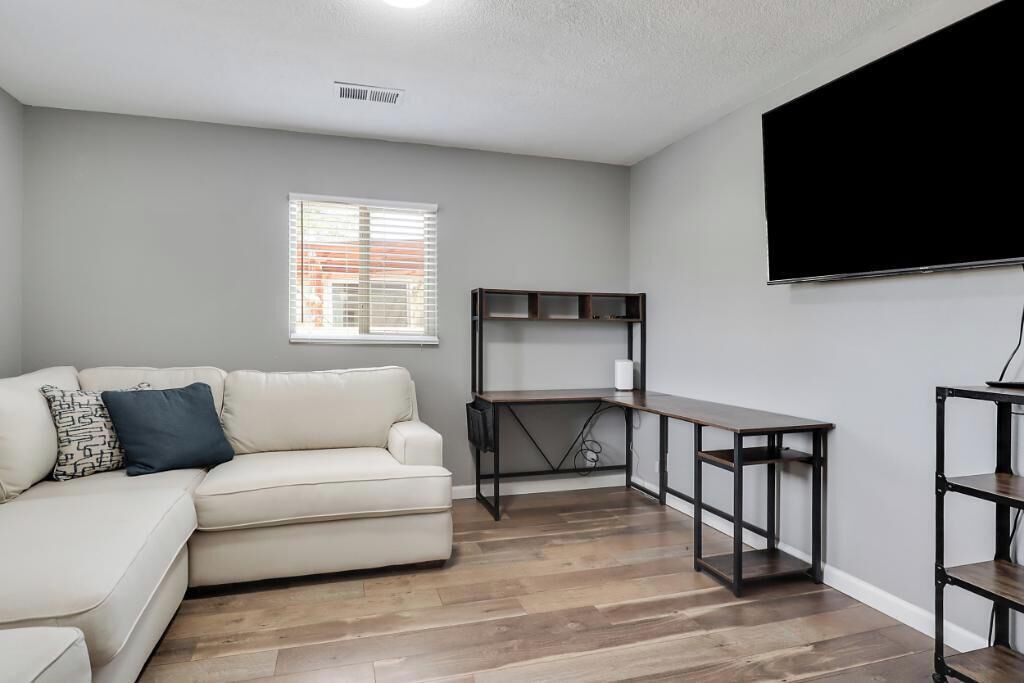 Photo of Livingroom in Northeast Heights