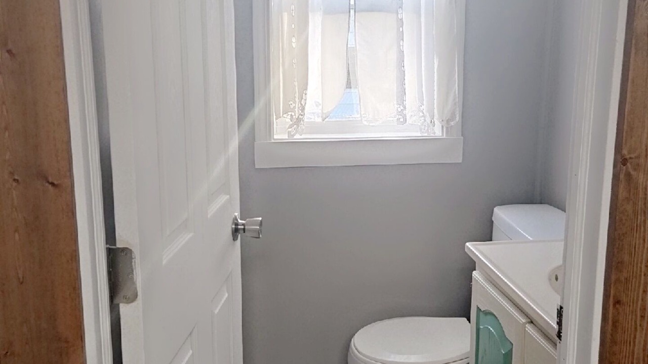 Photo of Bathroom in Grove City