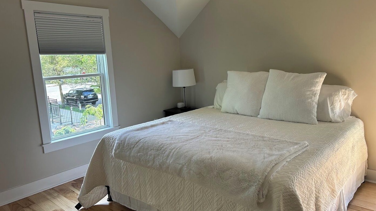 Photo of Bedroom in Saratoga Springs