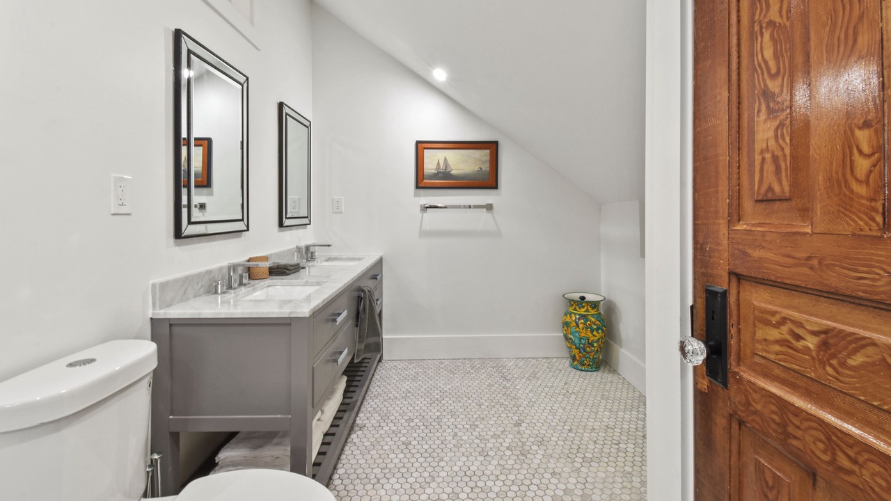 Photo of Bathroom in Berryville