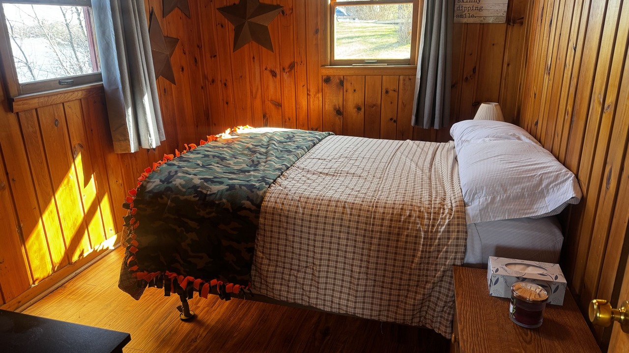 Photo of Bedroom in Shell Lake