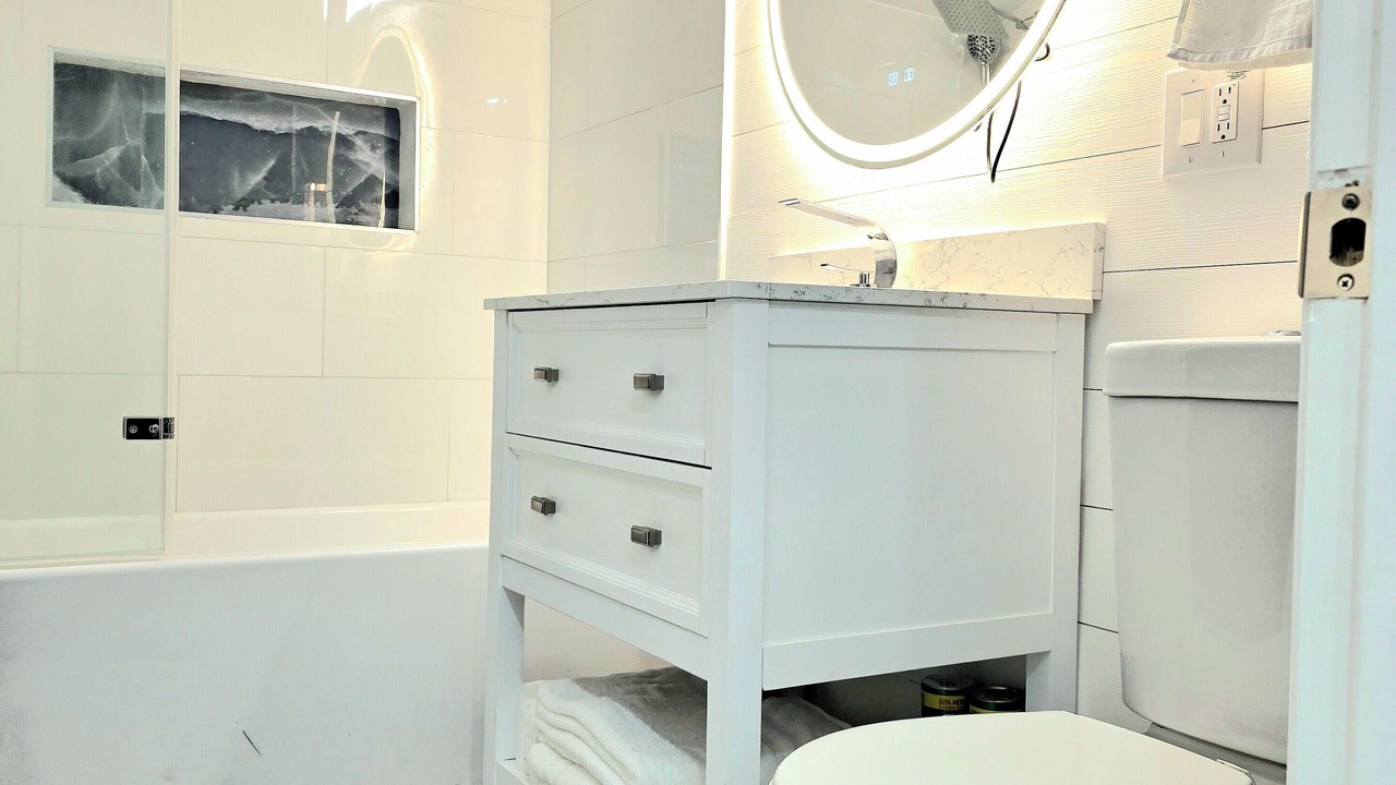 Photo of Bathroom in Pine Point