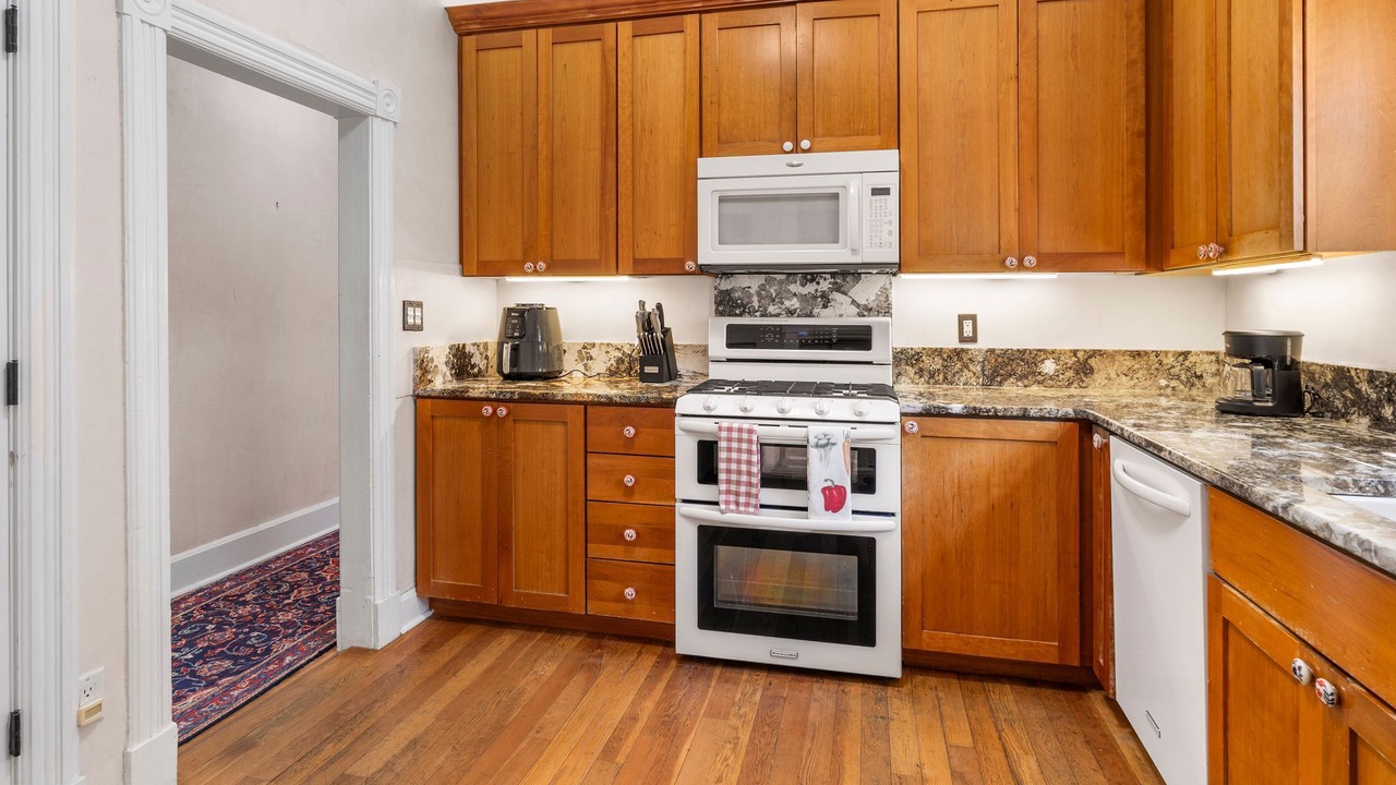 Photo of Kitchen in South Capitol