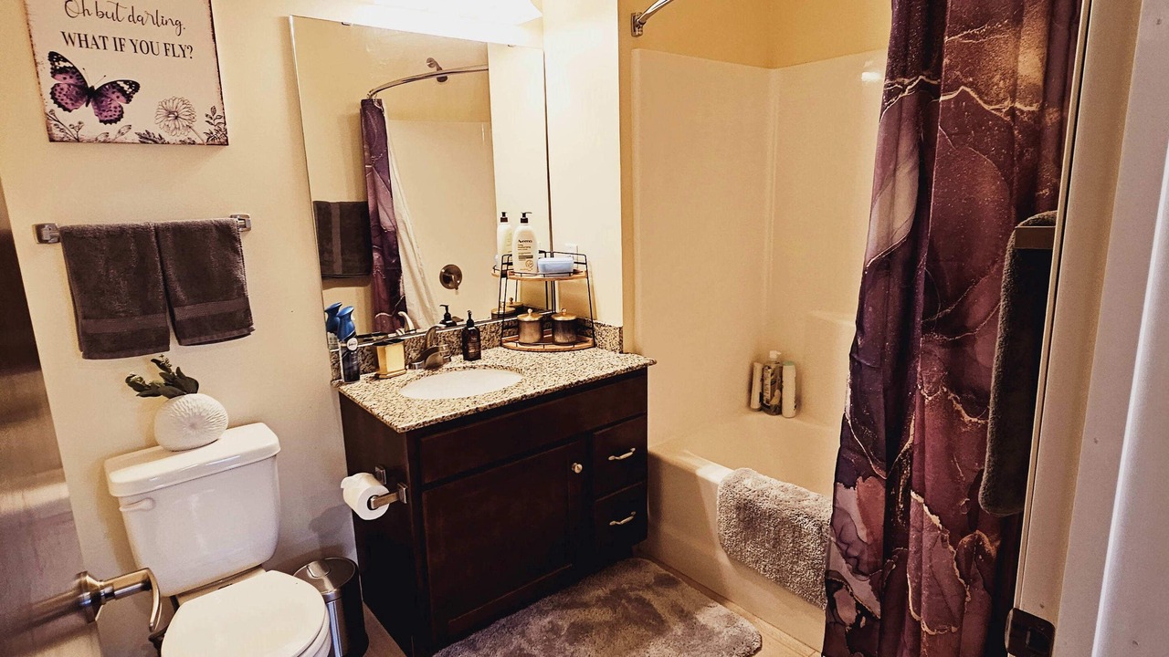 Photo of Bathroom in Kutzky Park