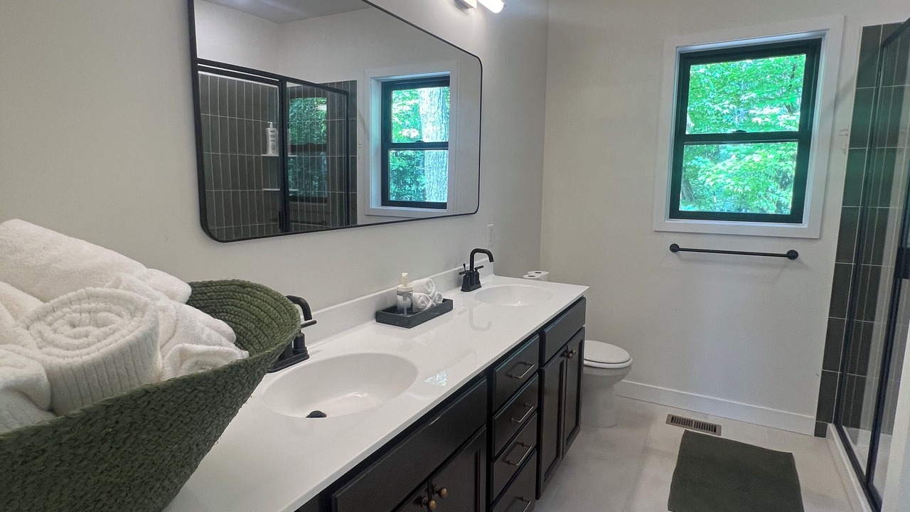 Photo of Bathroom in Deerwood