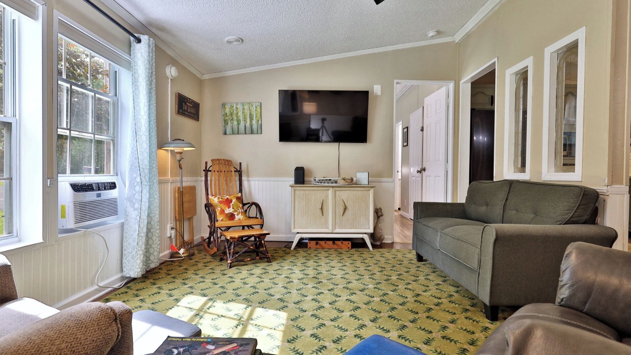 Photo of Livingroom in Crystal Beach