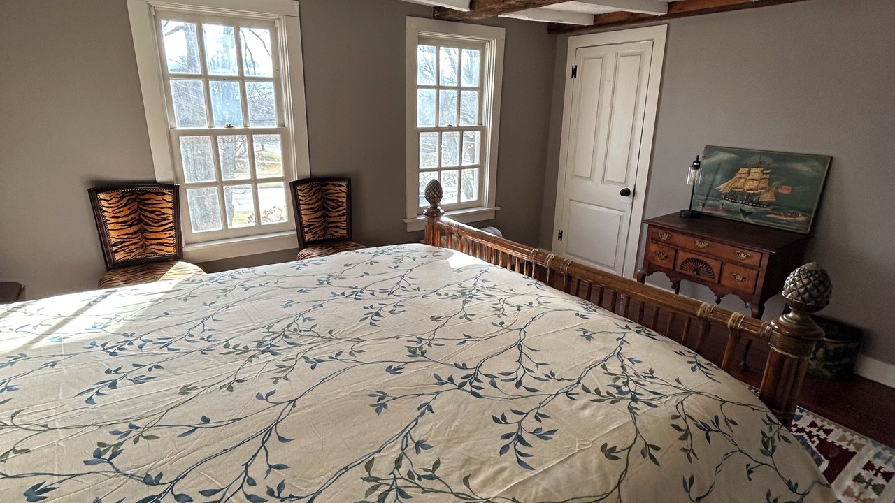 Photo of Bedroom in Litchfield Historic District