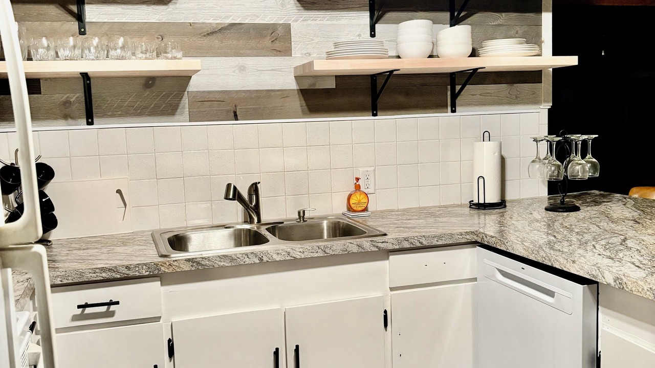 Photo of Kitchen in Lansing Township