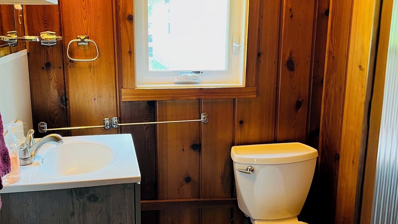 Photo of Bathroom in Luck