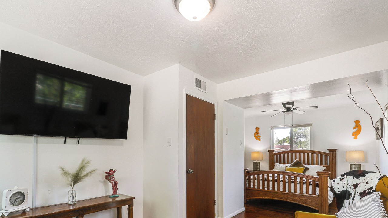Photo of Bedroom in South Valley