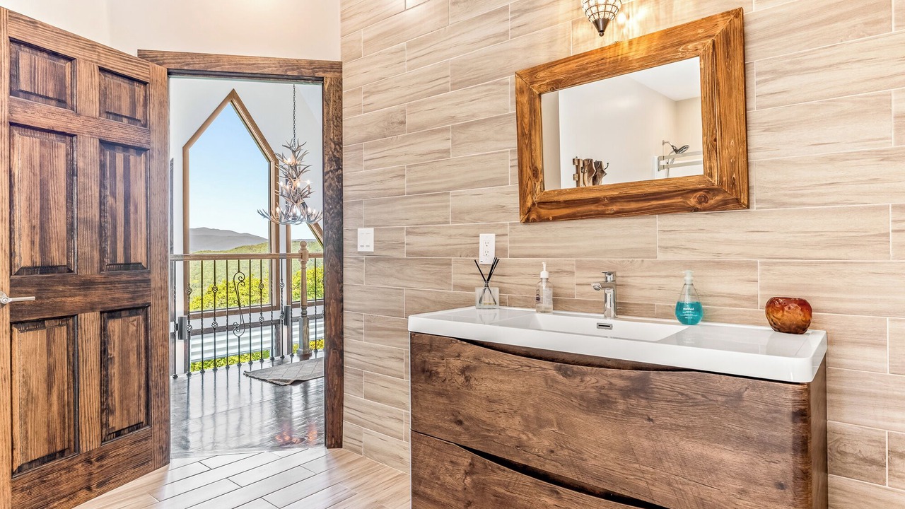Photo of Bathroom in Campton