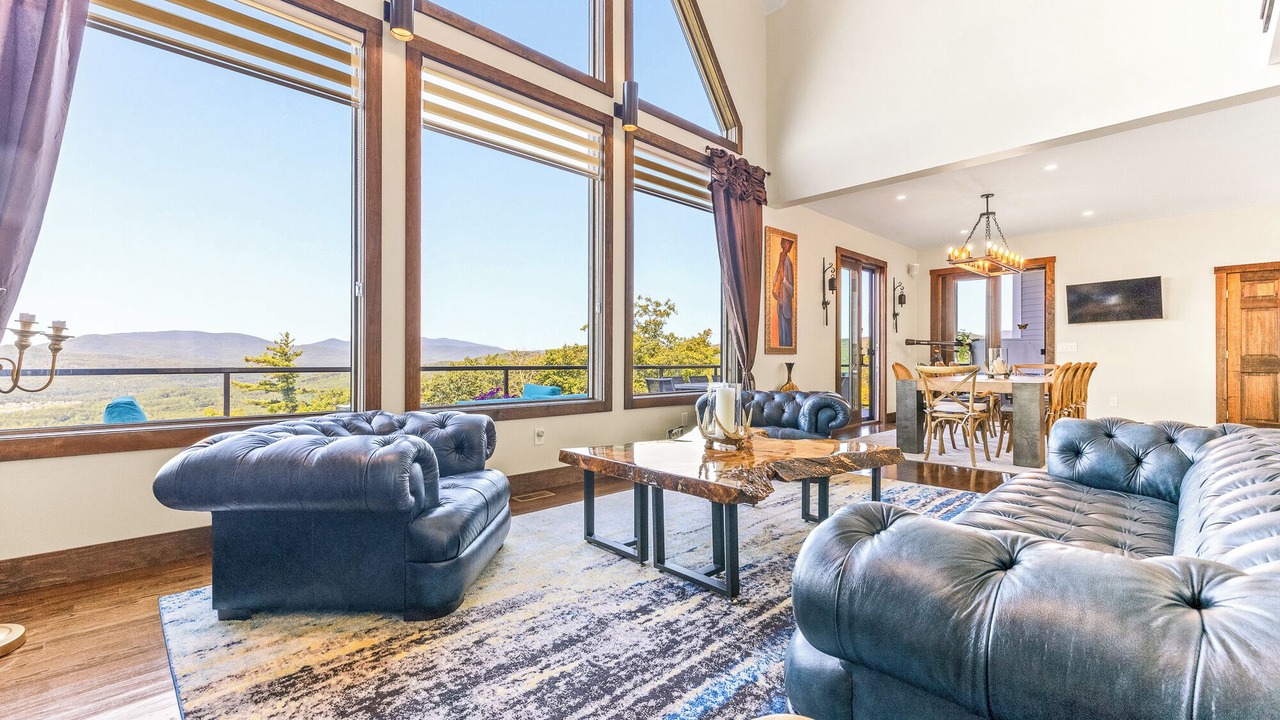Photo of Livingroom in Campton