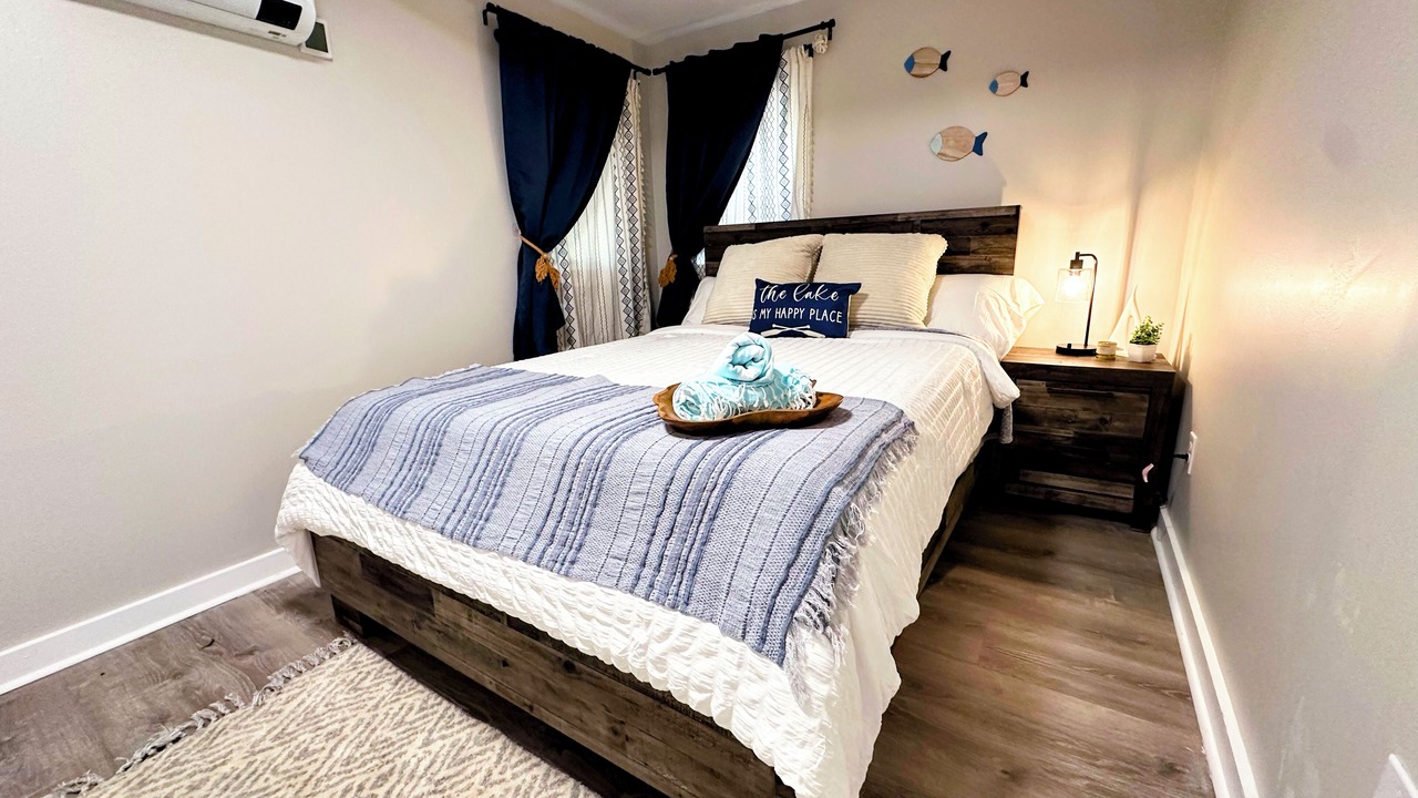 Photo of Bedroom in Saratoga Springs