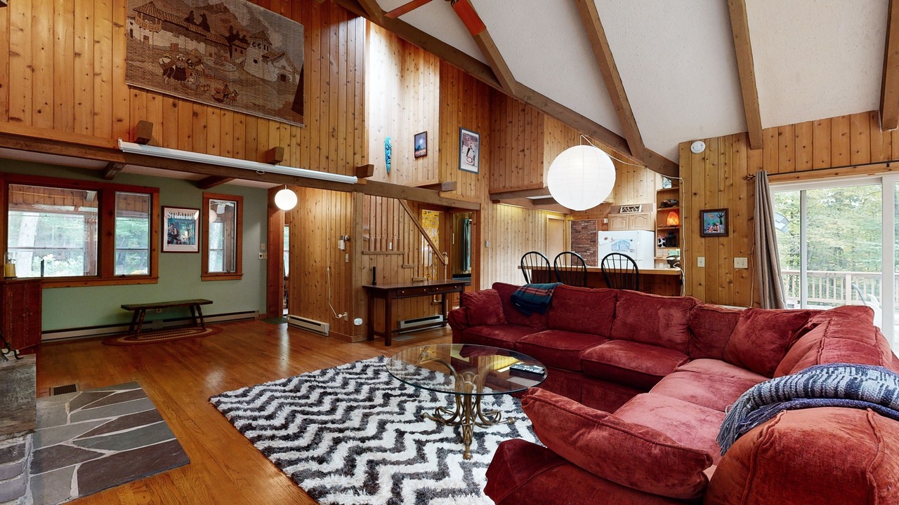 Photo of Livingroom in Forest Farms