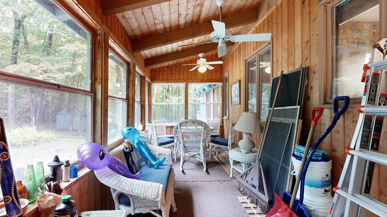 Photo of Livingroom in Forest Farms