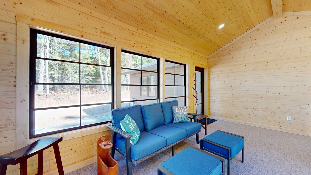 Photo of Livingroom in Land O Lakes