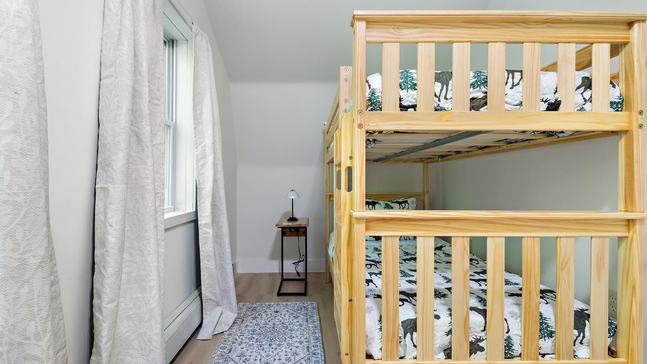Photo of Bedroom in Sullivan