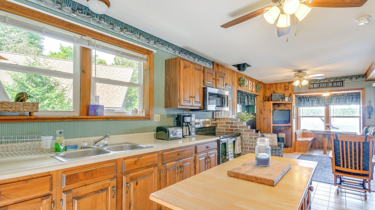 Photo of Kitchen in Town of Diana