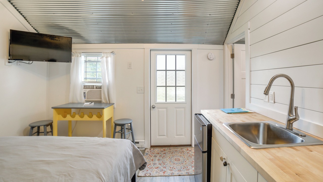Photo of Bedroom in Allegan