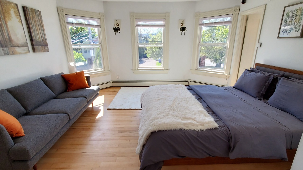 Photo of Bedroom in Old North End