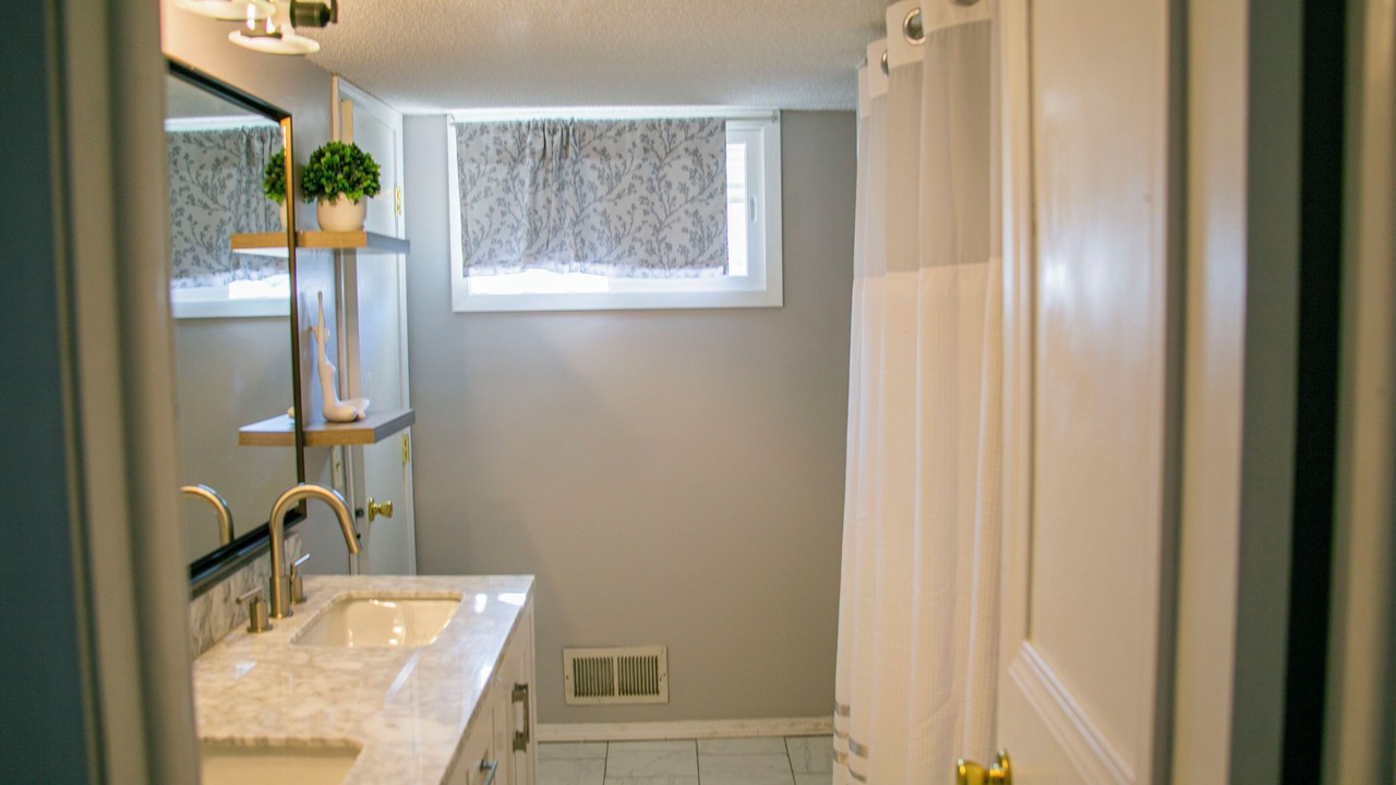 Photo of Bathroom in Brooklyn Park