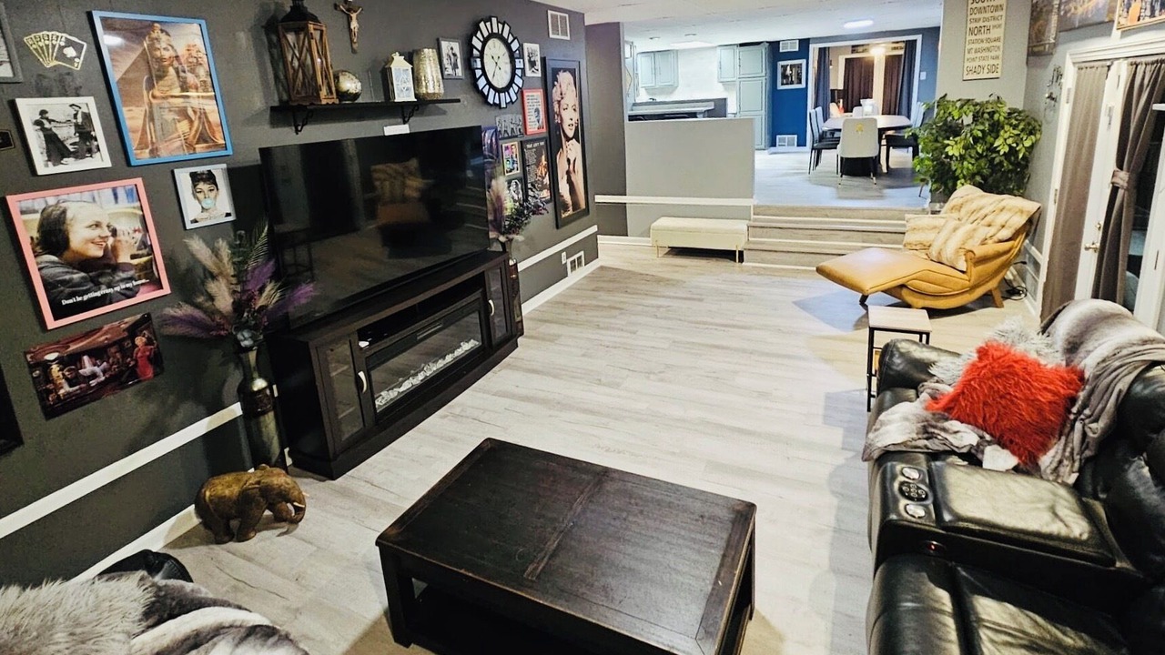 Photo of Livingroom in South Hills