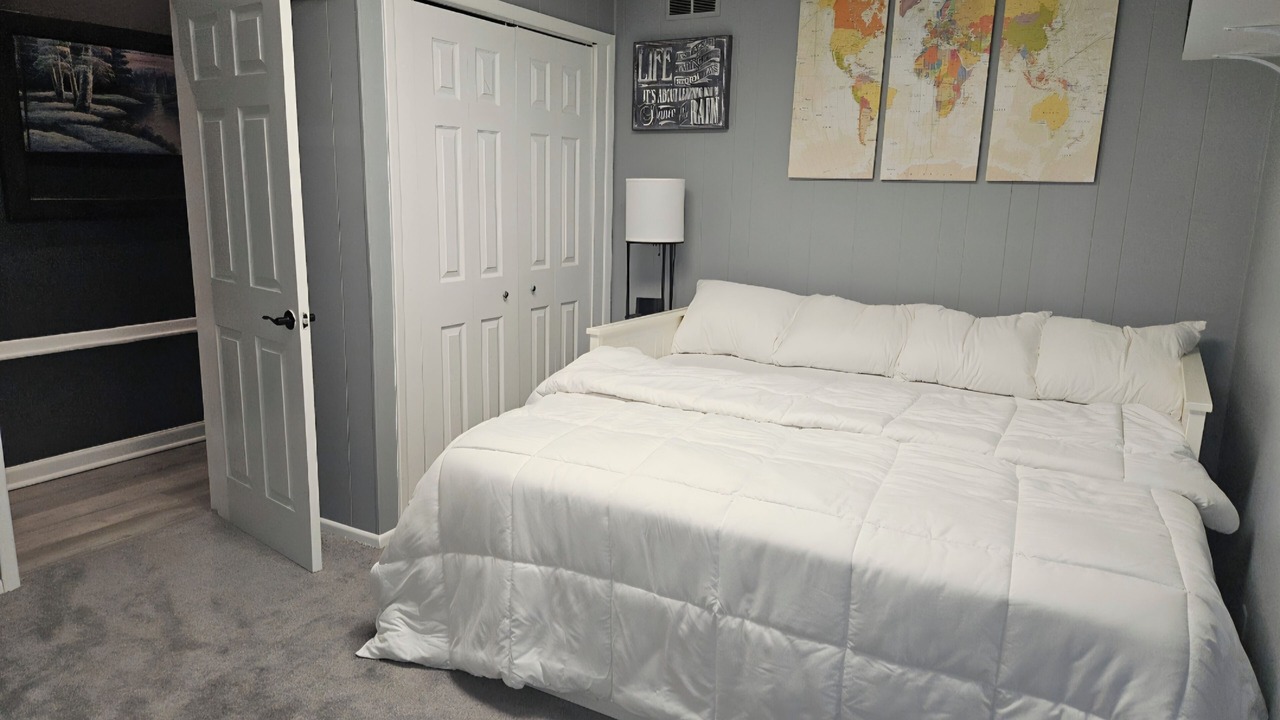 Photo of Bedroom in South Hills