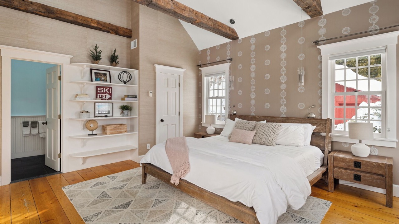 Photo of Bedroom in Stowe Area