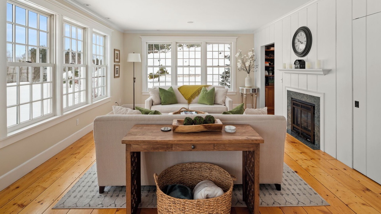Photo of Livingroom in Stowe Area