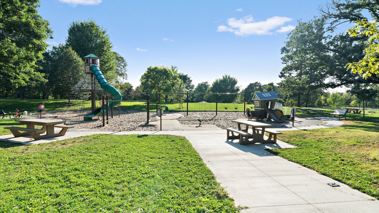 Photo of Others in West Side