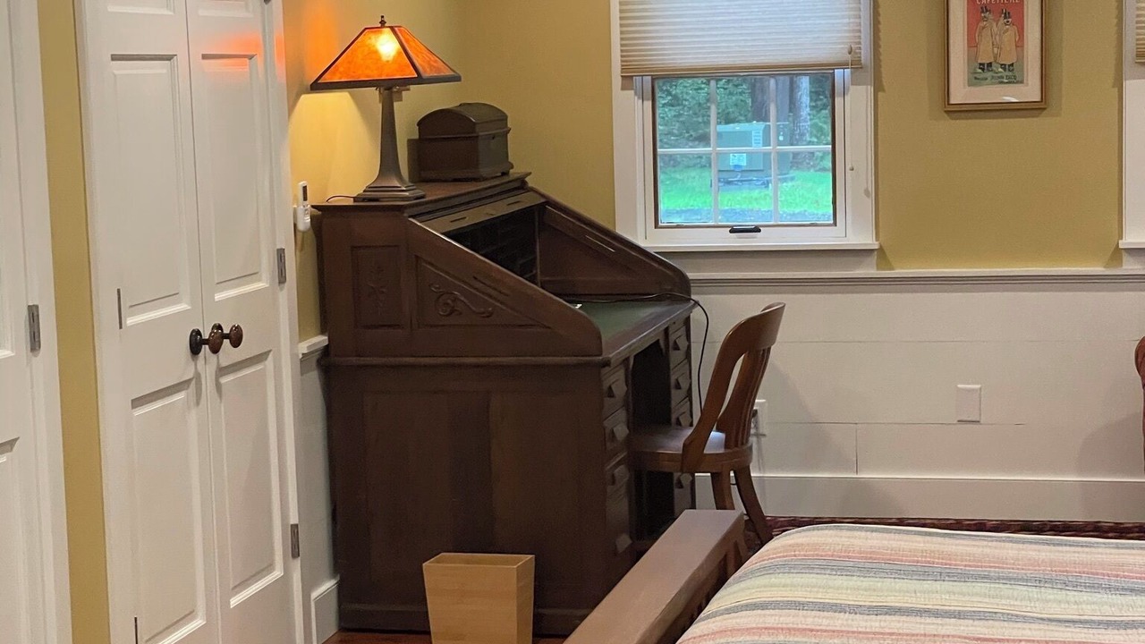 Photo of Bedroom in Williamsville