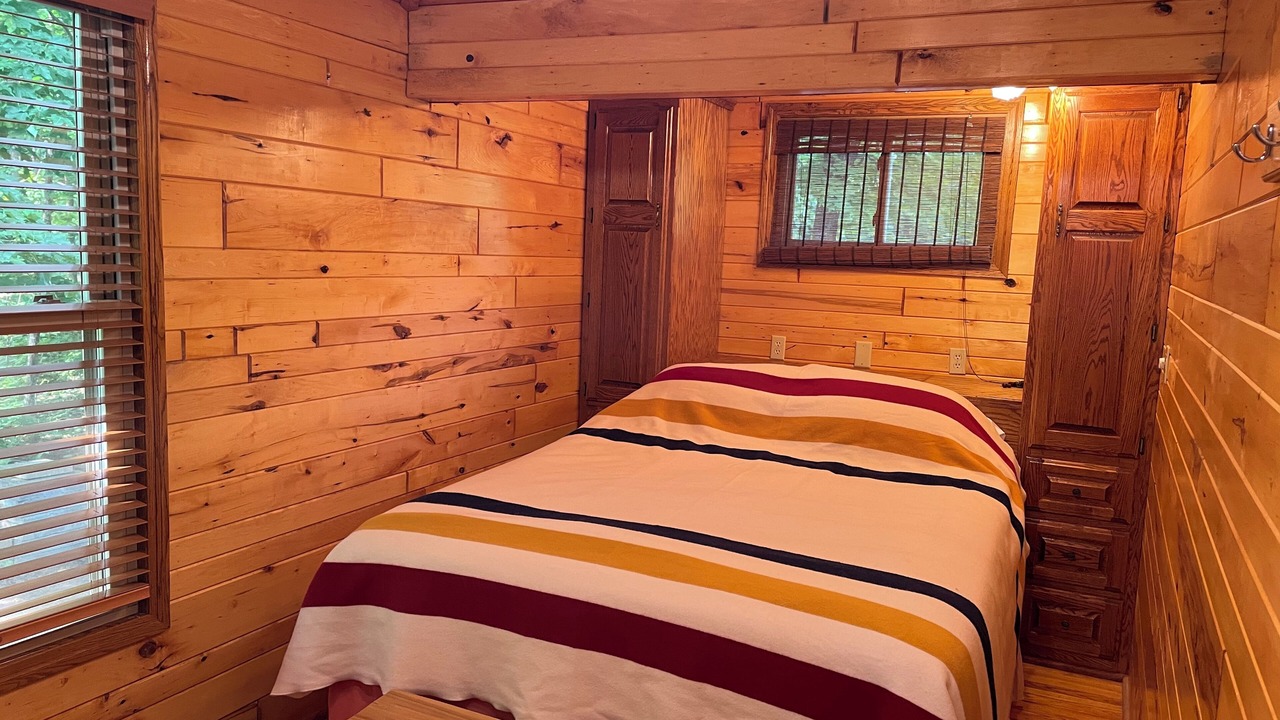 Photo of Bedroom in Hillman