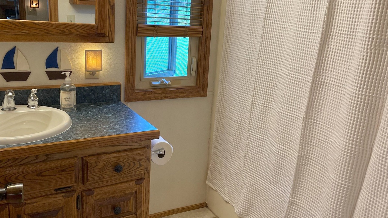 Photo of Bathroom in Hillman