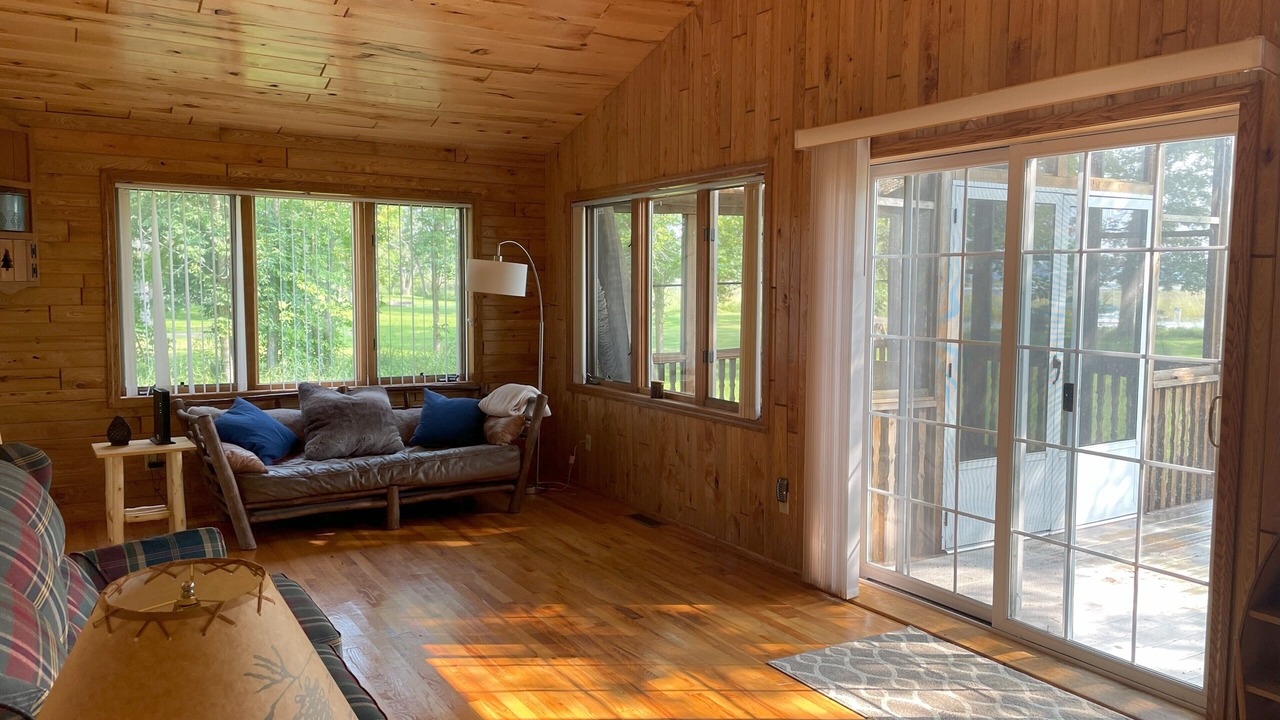 Photo of Livingroom in Hillman