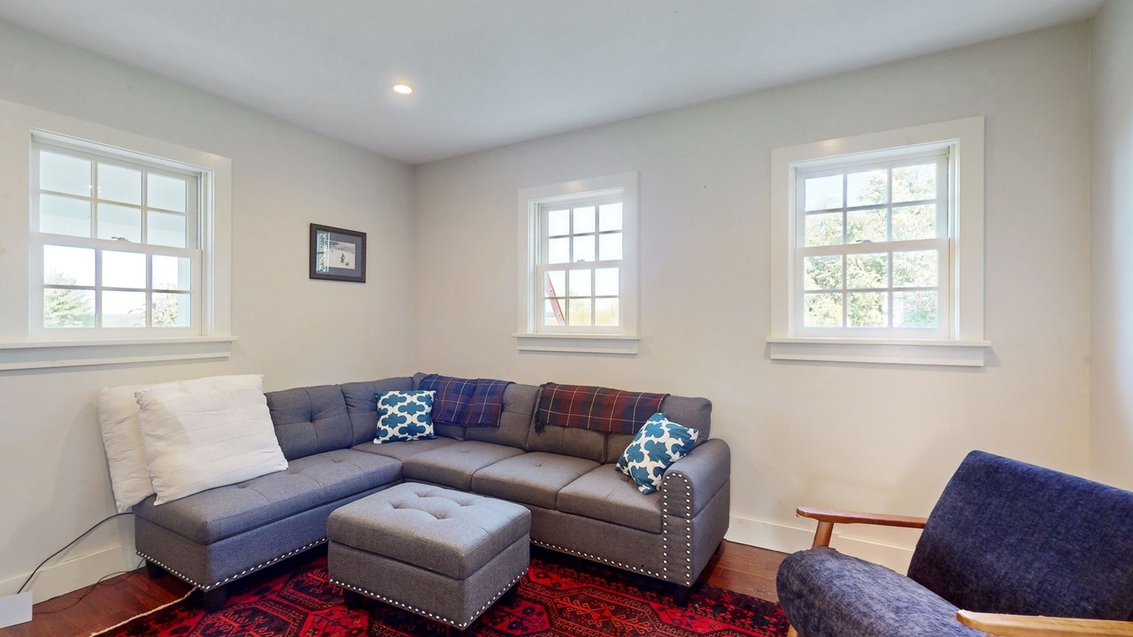 Photo of Livingroom in New Haven