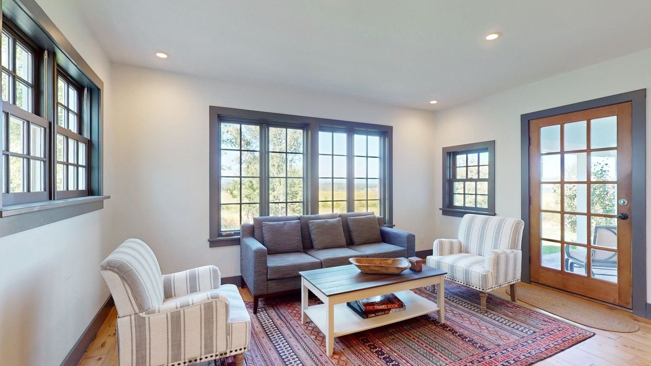 Photo of Livingroom in New Haven