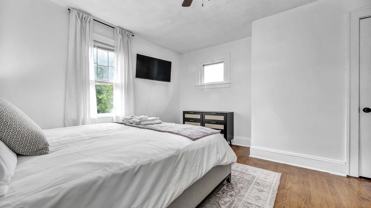 Photo of Bedroom in Cleveland Heights