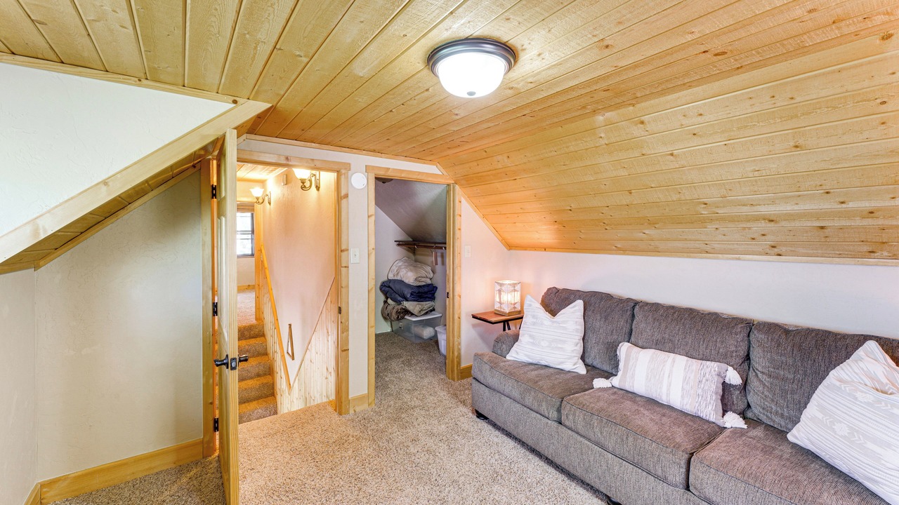 Photo of Livingroom in Angel Fire
