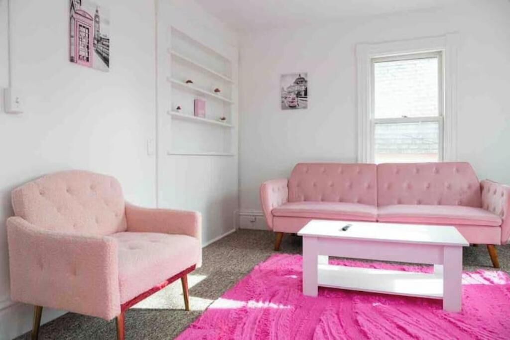 Photo of Livingroom in Old North End
