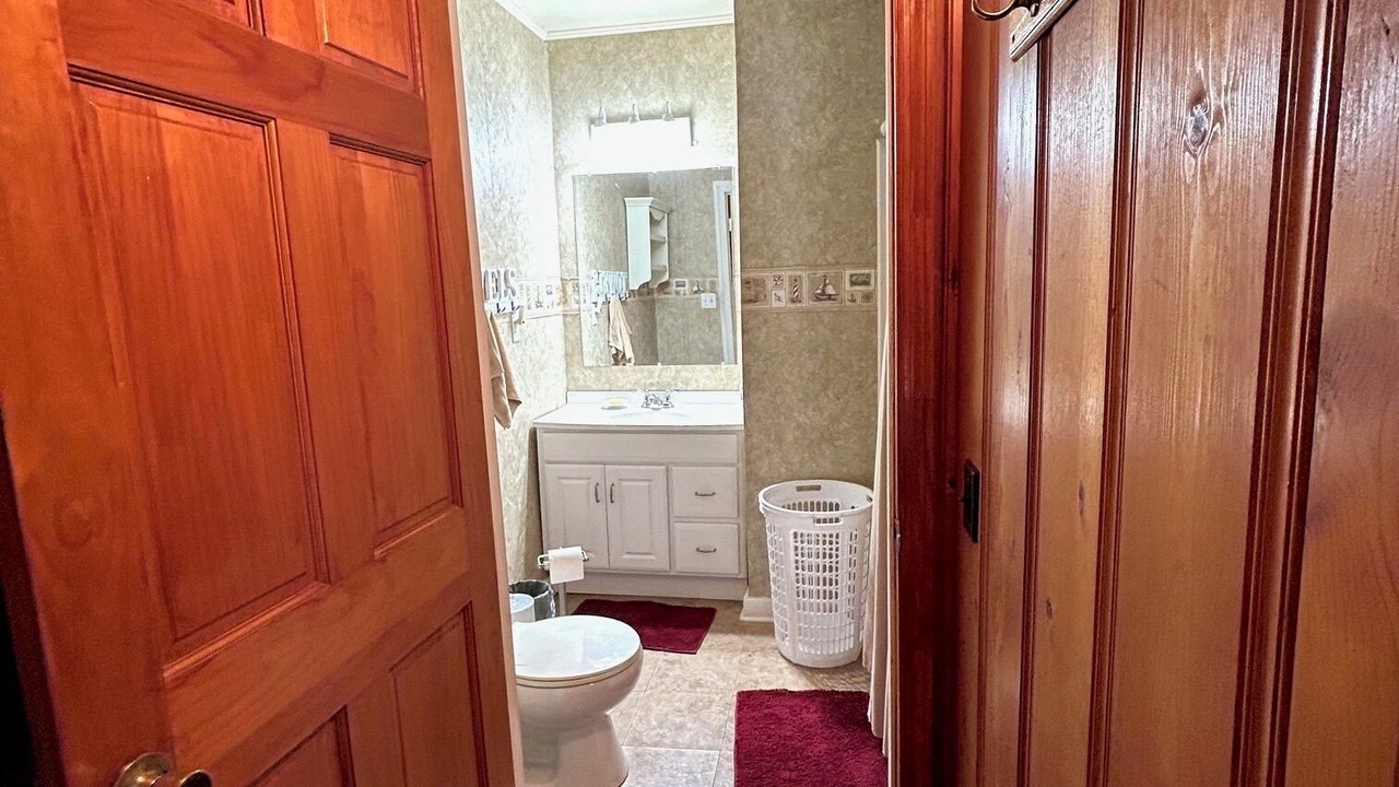 Photo of Bathroom in Leckie