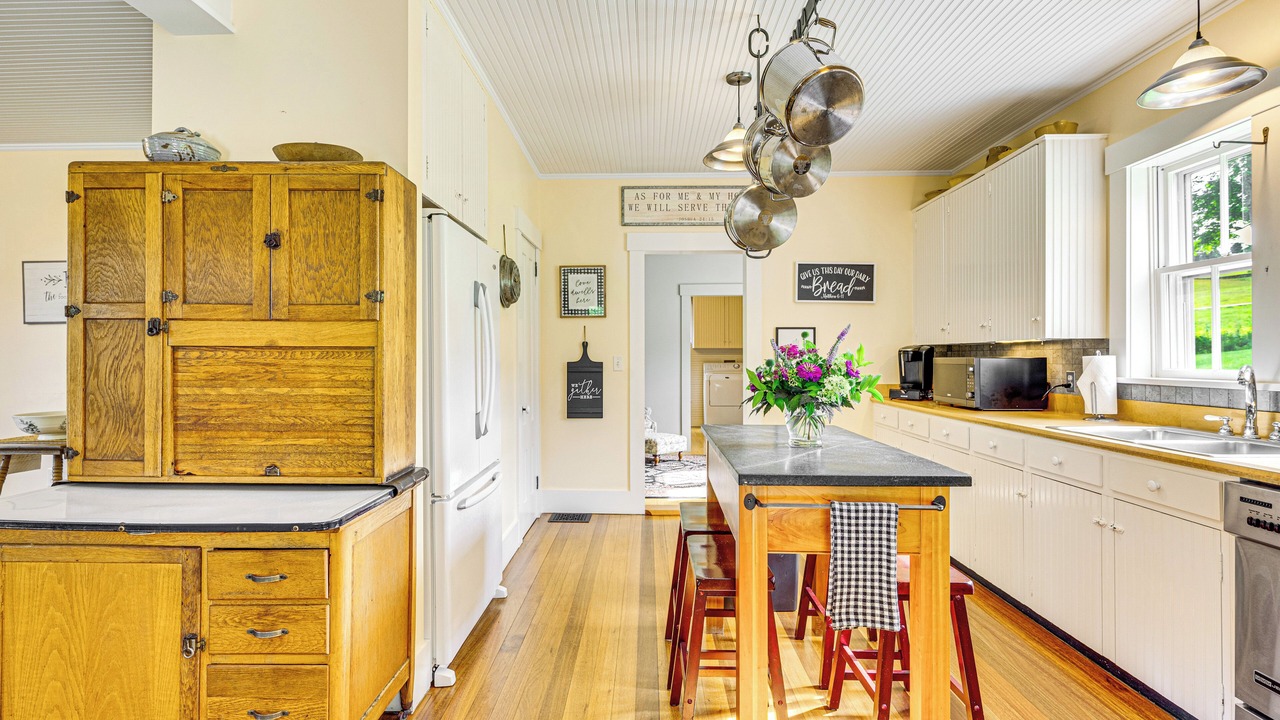 Photo of Kitchen in Lyndon Center