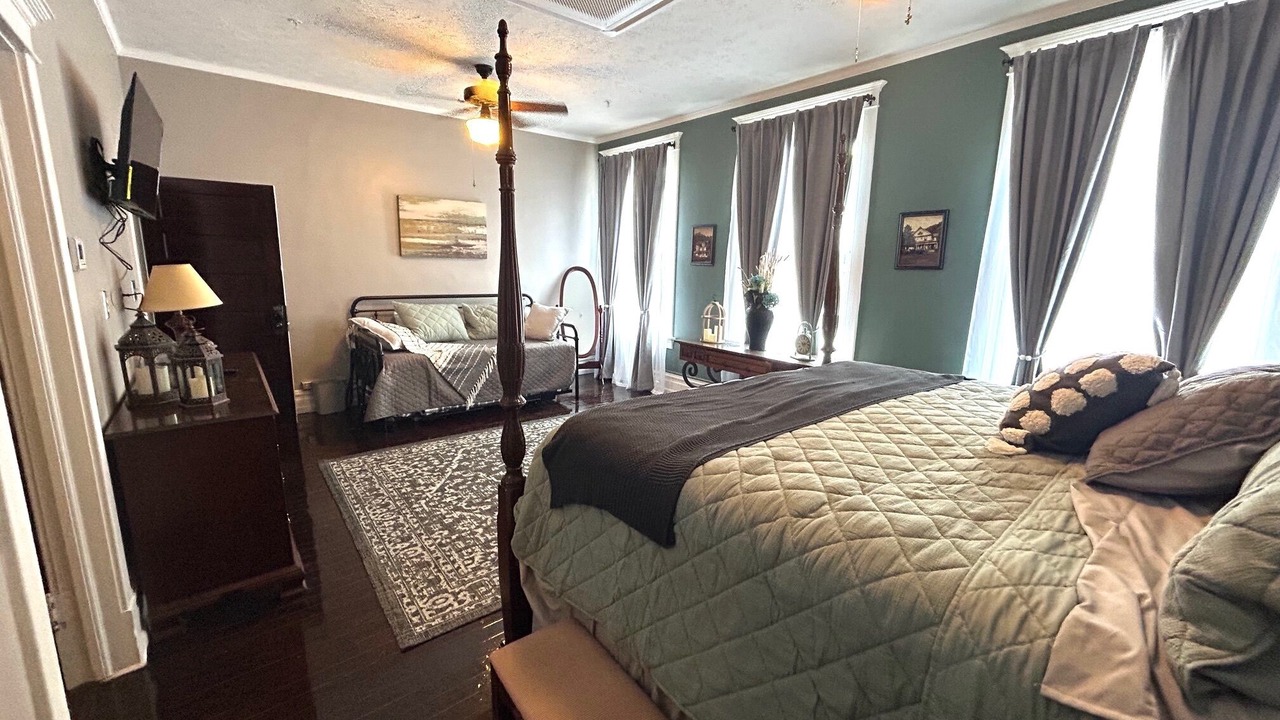 Photo of Bedroom in Freeman