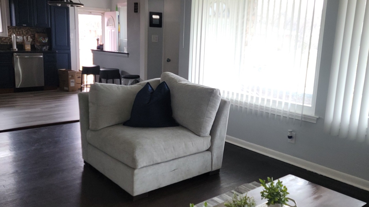 Photo of Livingroom in Clinton Township