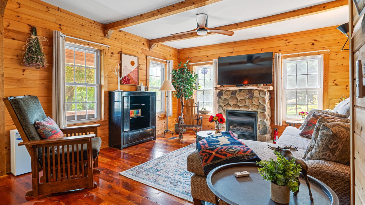Photo of Livingroom in Jay
