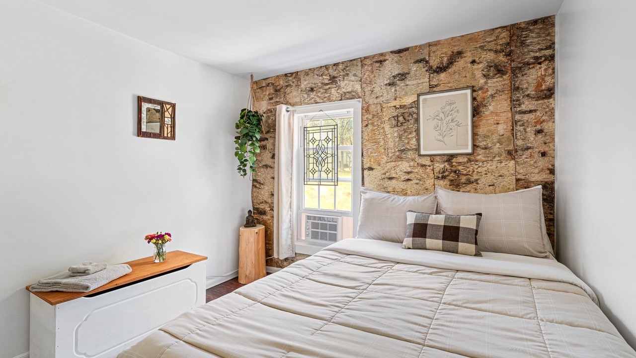Photo of Bedroom in Jay